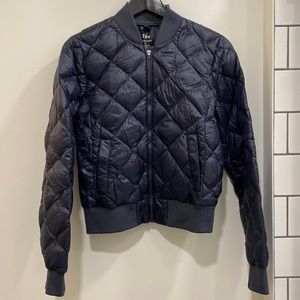 Aritzia TNA lightweight quilted jacket